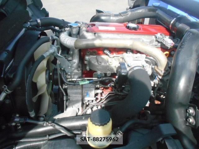 Hino DUTRO 2011-08 7562065-19