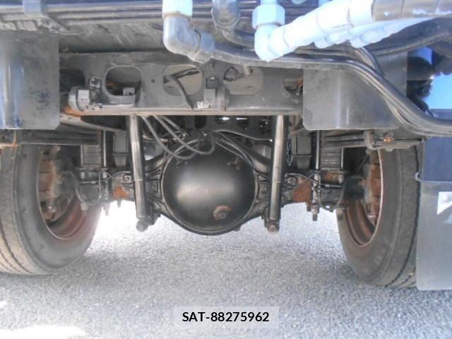 Hino DUTRO 2011-08 7562065-23
