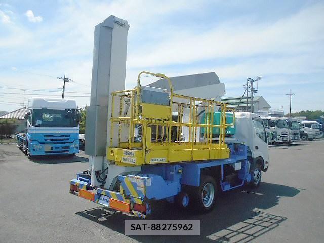 Hino DUTRO 2011-08 7562065-3