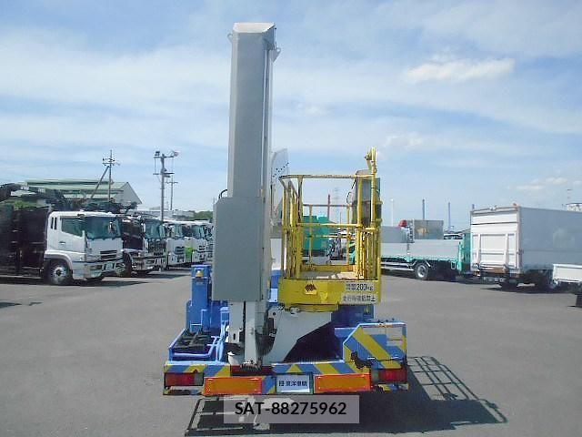 Hino DUTRO 2011-08 7562065-4