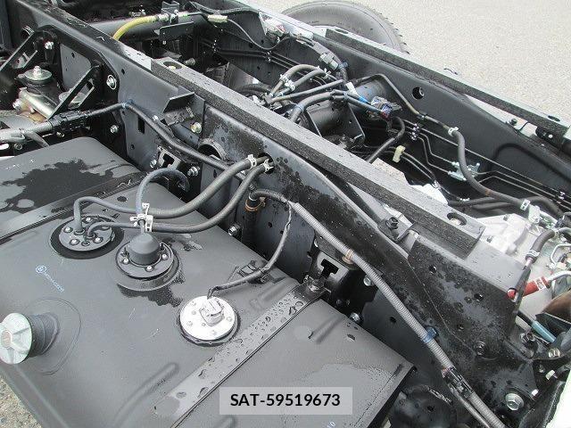 Hino DUTRO 2025-10 7562063-15