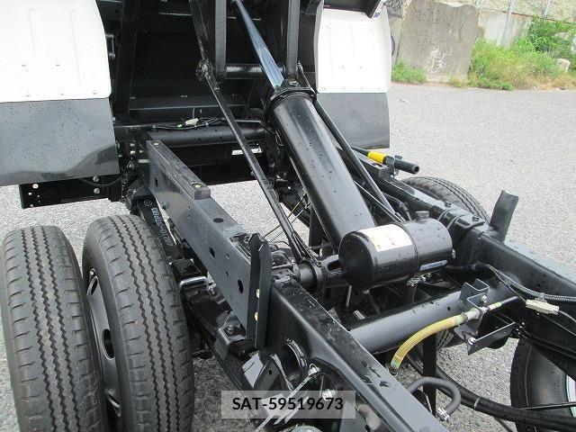Hino DUTRO 2025-10 7562063-16