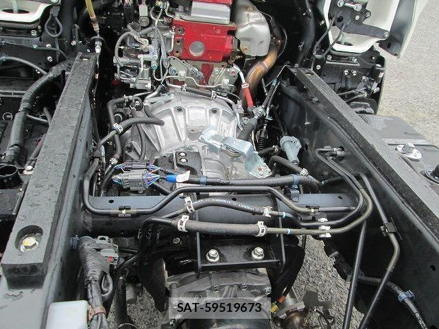 Hino DUTRO 2025-10 7562063-20