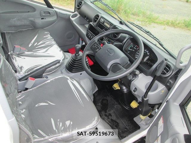 Hino DUTRO 2025-10 7562063-22