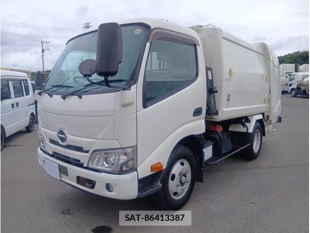 Hino DUTRO 2021-03 7562062-0