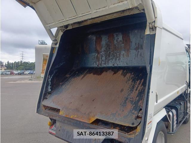 Hino DUTRO 2021-03 7562062-10