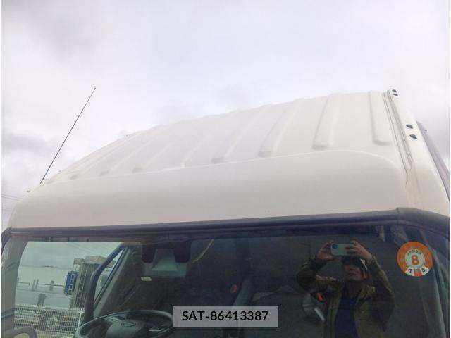 Hino DUTRO 2021-03 7562062-17