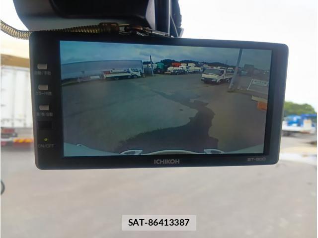 Hino DUTRO 2021-03 7562062-26