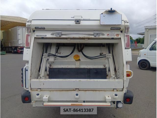 Hino DUTRO 2021-03 7562062-5