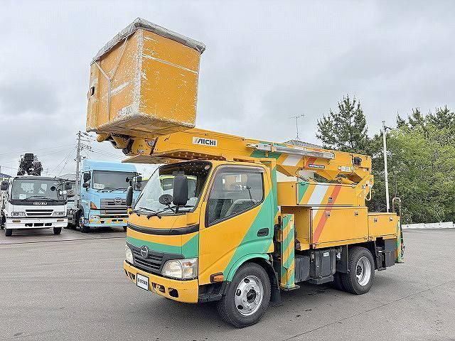 Hino DUTRO 2011-02 7606823-0