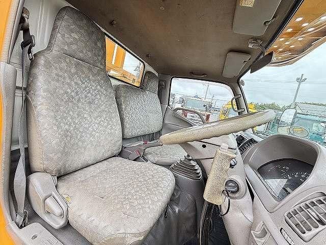 Hino DUTRO 2011-02 7606823-11