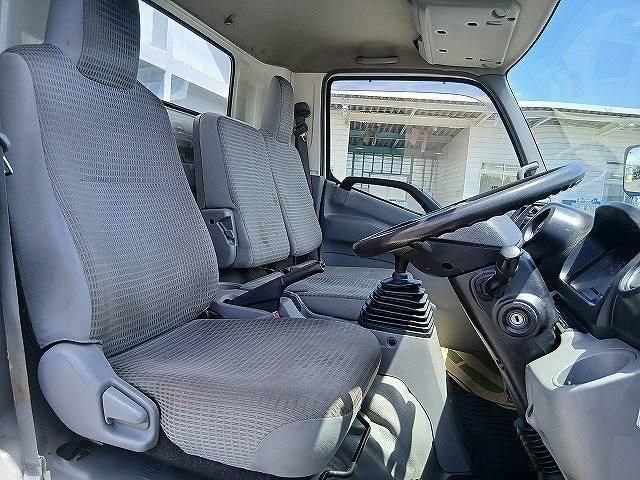 Hino DUTRO 2012-01 7606822-11