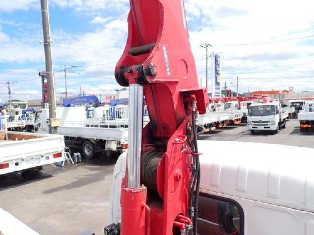 Hino DUTRO 2018-02 7606818-13