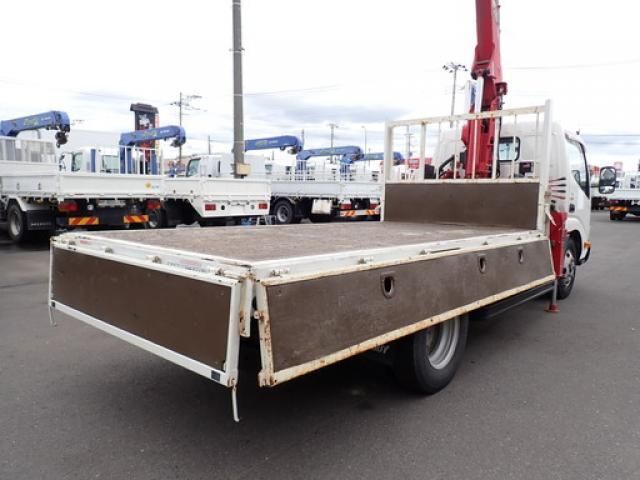 Hino DUTRO 2018-02 7606818-22