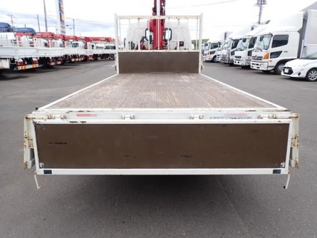 Hino DUTRO 2018-02 7606818-23