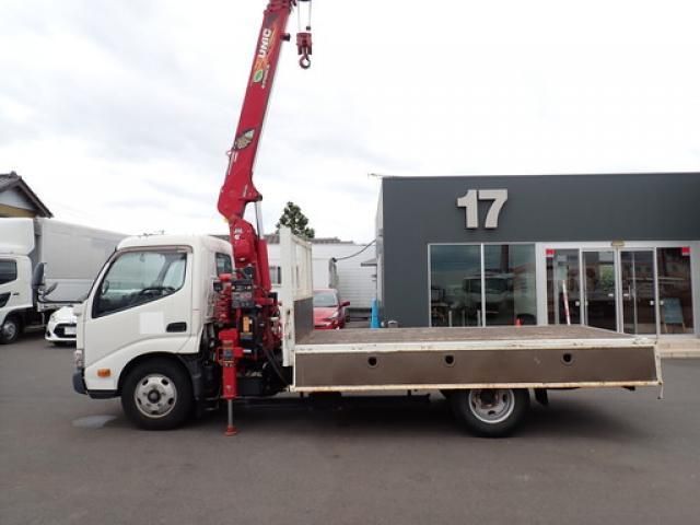 Hino DUTRO 2018-02 7606818-25