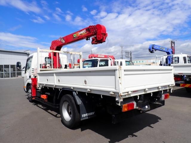 Hino DUTRO 2018-02 7606818-6