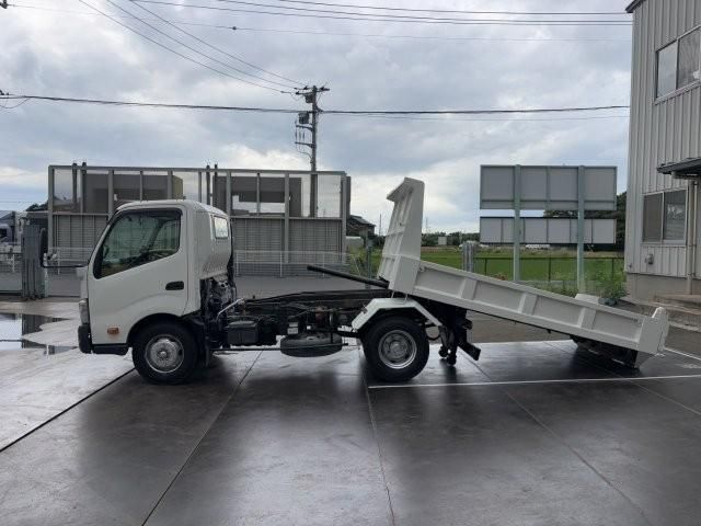 Hino DUTRO 2019-12 7606816-9