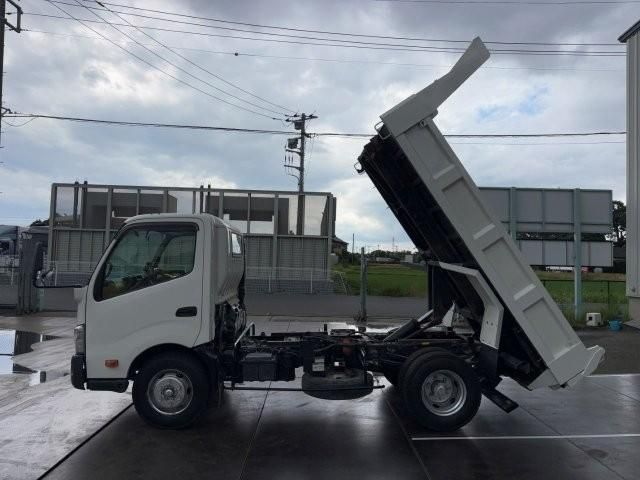 Hino DUTRO 2019-12 7606816-11