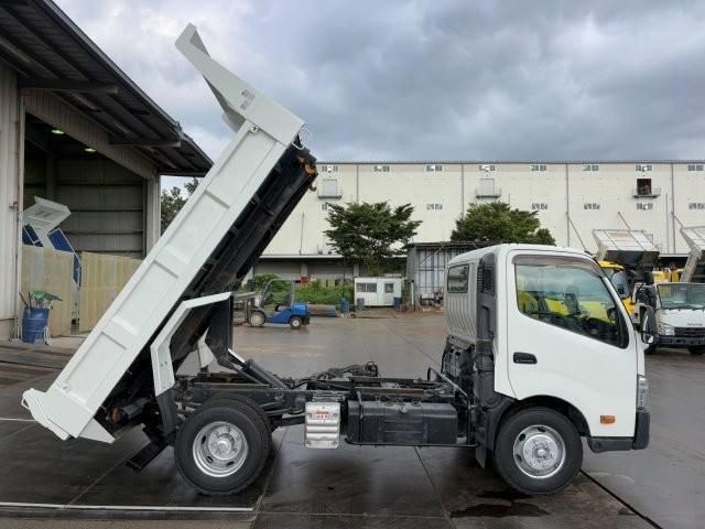 Hino DUTRO 2019-12 7606816-14