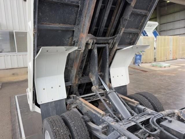 Hino DUTRO 2019-12 7606816-16