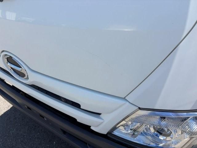 Hino DUTRO 2019-12 7606816-18