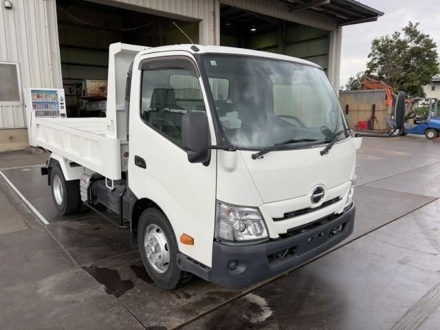 Hino DUTRO 2019-12 7606816-1