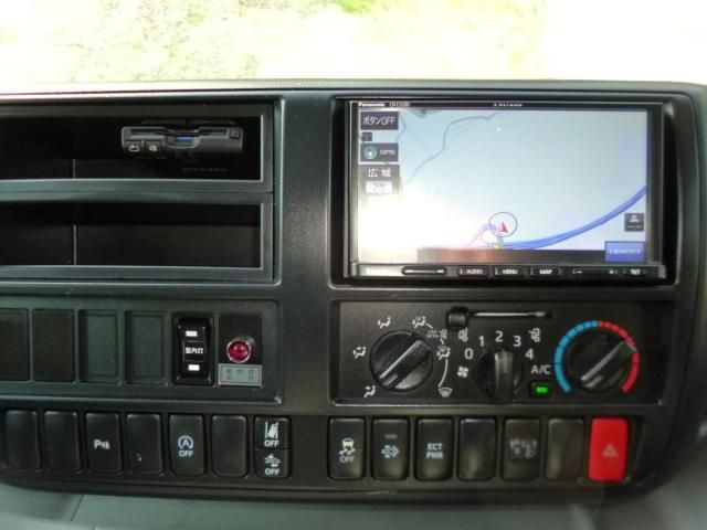 Hino DUTRO 2021-06 7606817-23