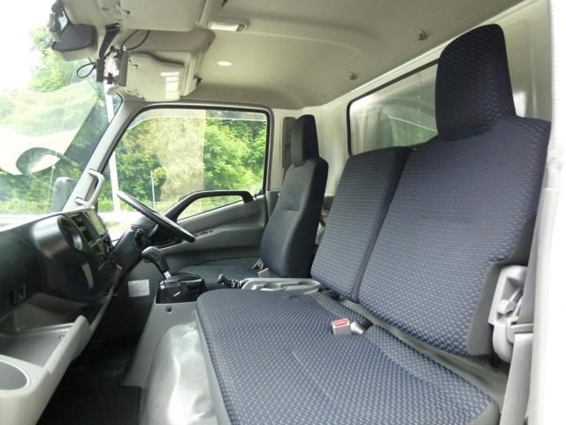 Hino DUTRO 2021-06 7606817-27