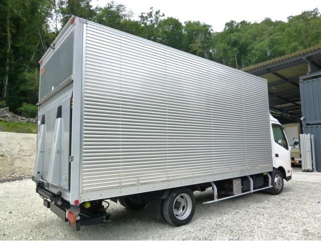 Hino DUTRO 2021-06 7606817-3