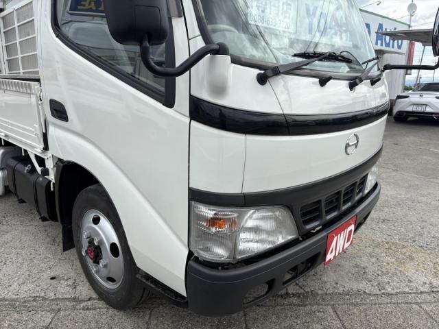 Hino DUTRO 2005-03 7606824-11