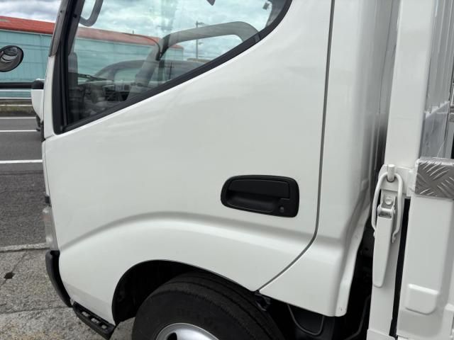Hino DUTRO 2005-03 7606824-14