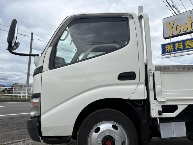 Hino DUTRO 2005-03 7606824-16