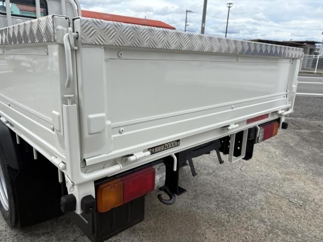 Hino DUTRO 2005-03 7606824-26