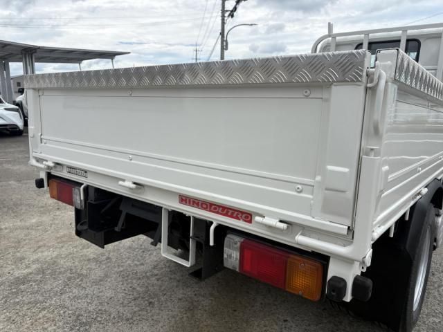 Hino DUTRO 2005-03 7606824-28