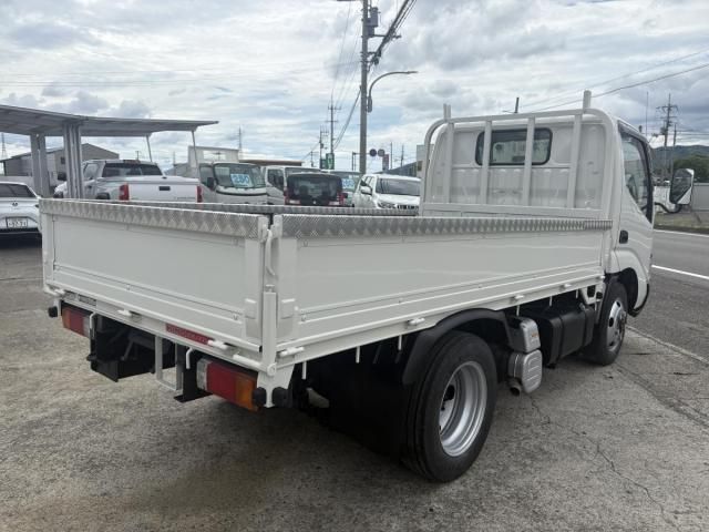 Hino DUTRO 2005-03 7606824-2