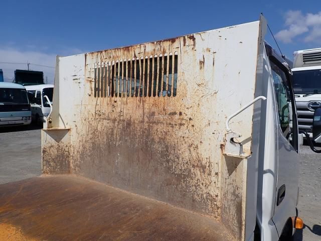 Hino DUTRO 2020-12 7606819-9