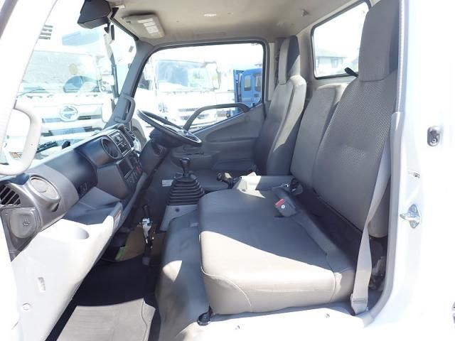 Hino DUTRO 2020-12 7606819-12
