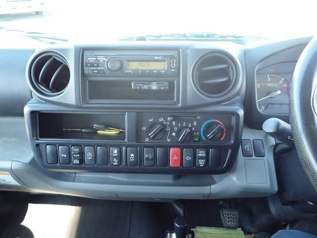 Hino DUTRO 2020-12 7606819-14