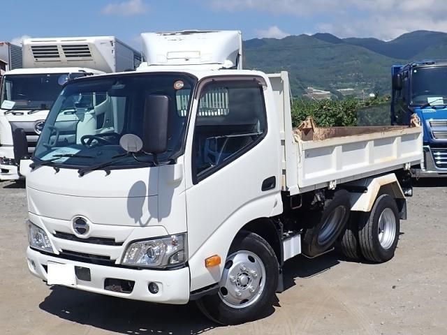 Hino DUTRO 2020-12 7606819-1