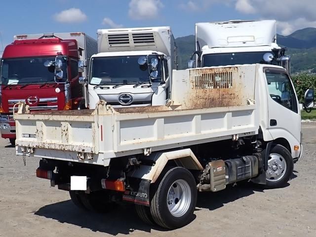Hino DUTRO 2020-12 7606819-2