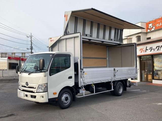 Hino DUTRO 2024-09 7606813-0