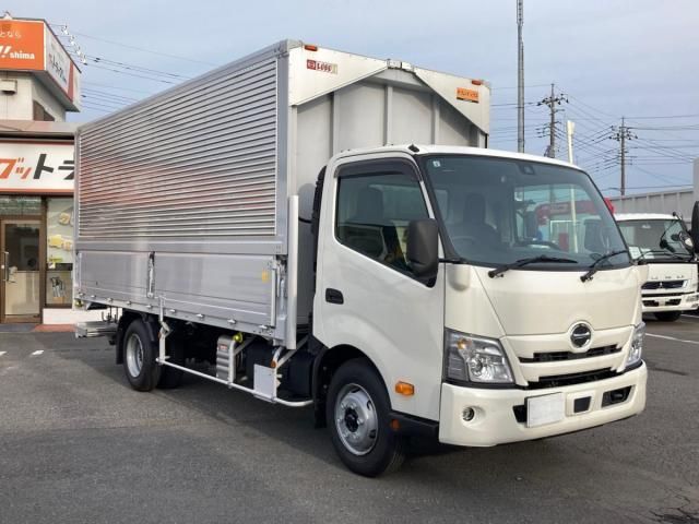 Hino DUTRO 2024-09 7606813-1