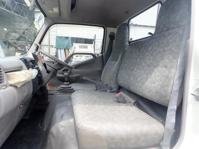 Hino DUTRO 2010-07 7606820-13