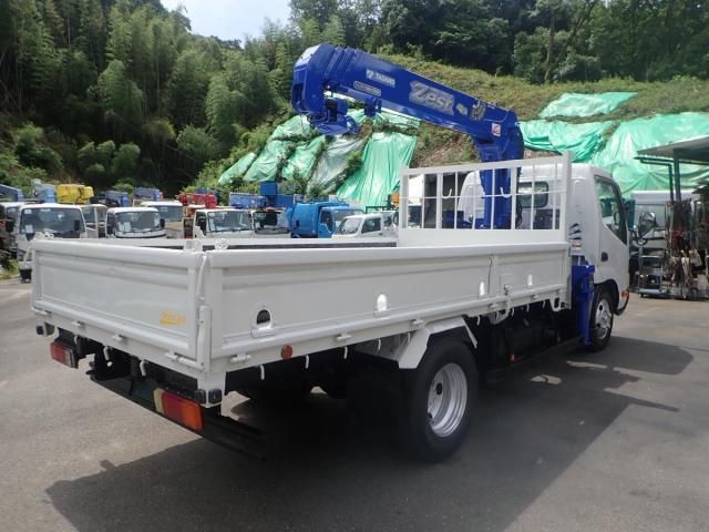 Hino DUTRO 2010-07 7606820-1