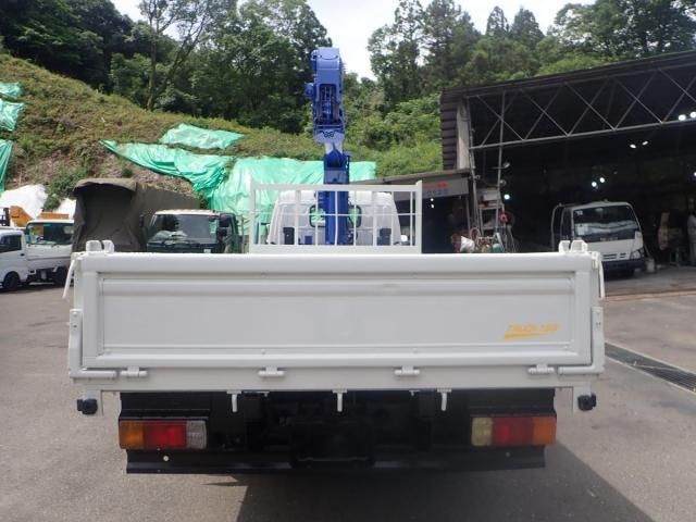 Hino DUTRO 2010-07 7606820-19