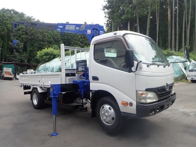 Hino DUTRO 2010-07 7606820-24
