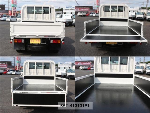 Hino DUTRO 2018-01 7616294-9