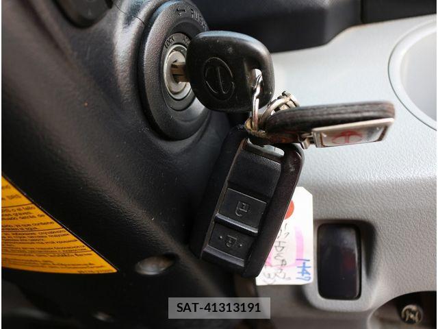 Hino DUTRO 2018-01 7616294-25