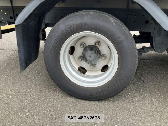Hino DUTRO 2022-03 7616292-11